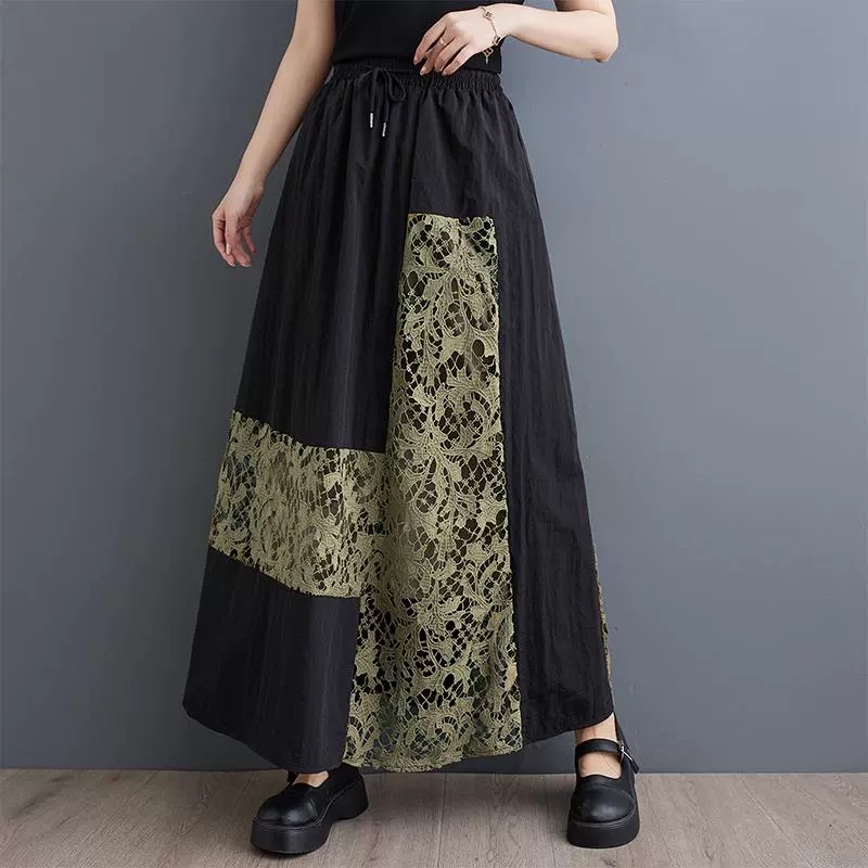 Lace switching casual long skirt